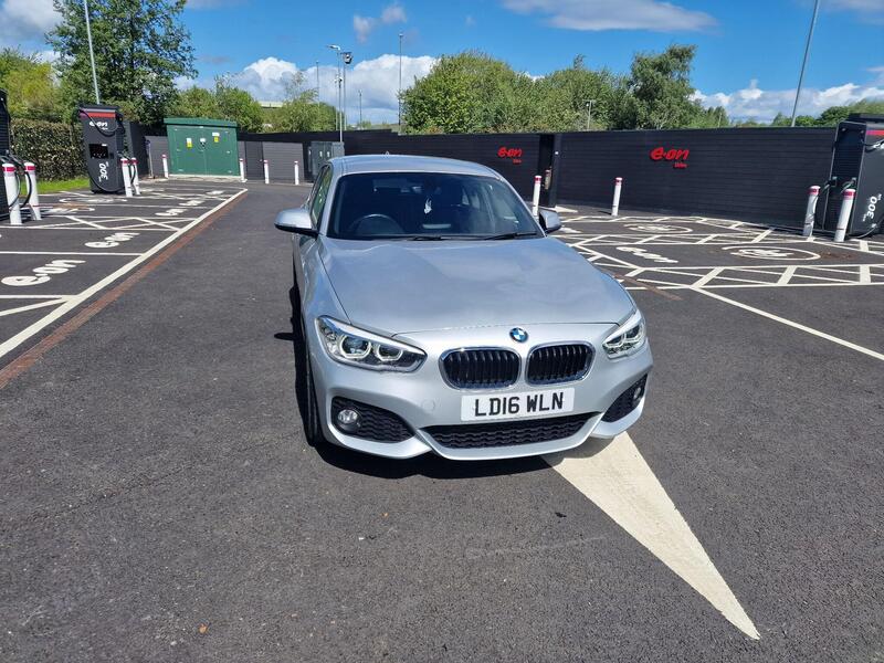 BMW 1 Series view 4
