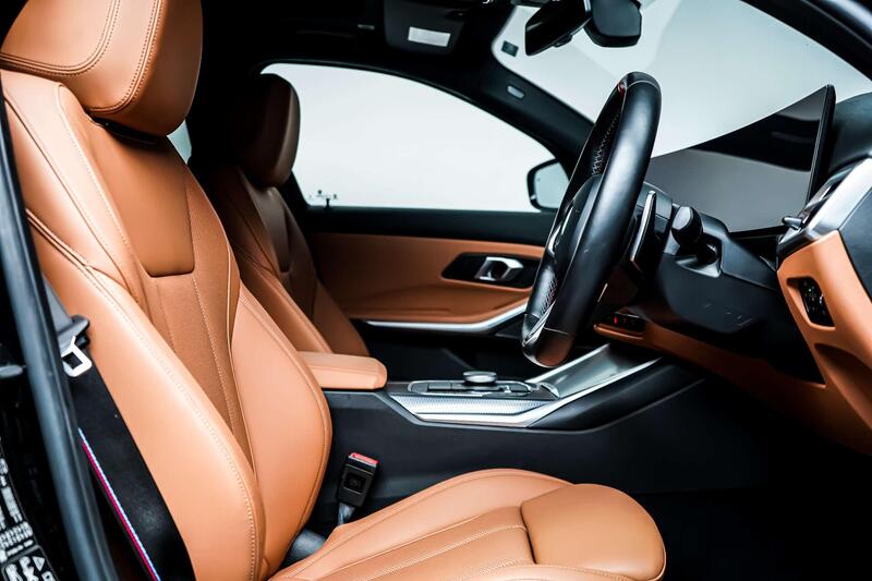 BMW 3 Series view 6