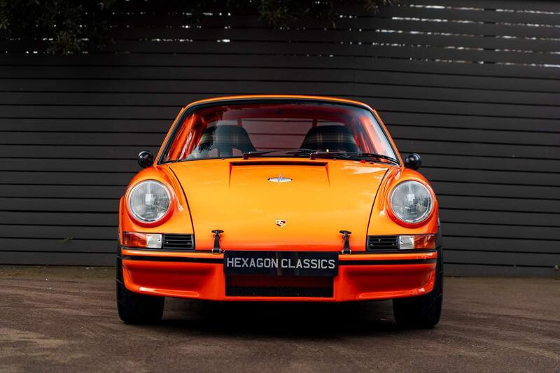 Porsche 911 view 3