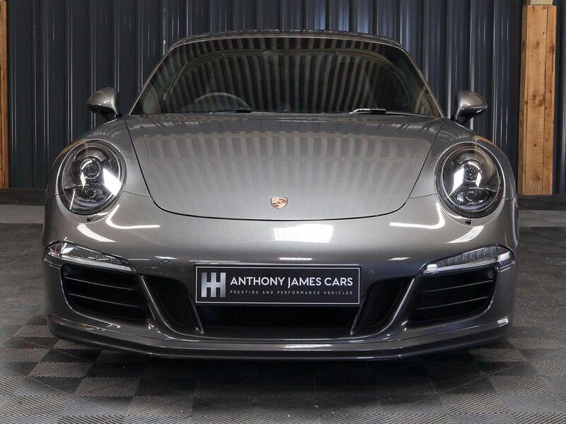 Porsche 911 view 73