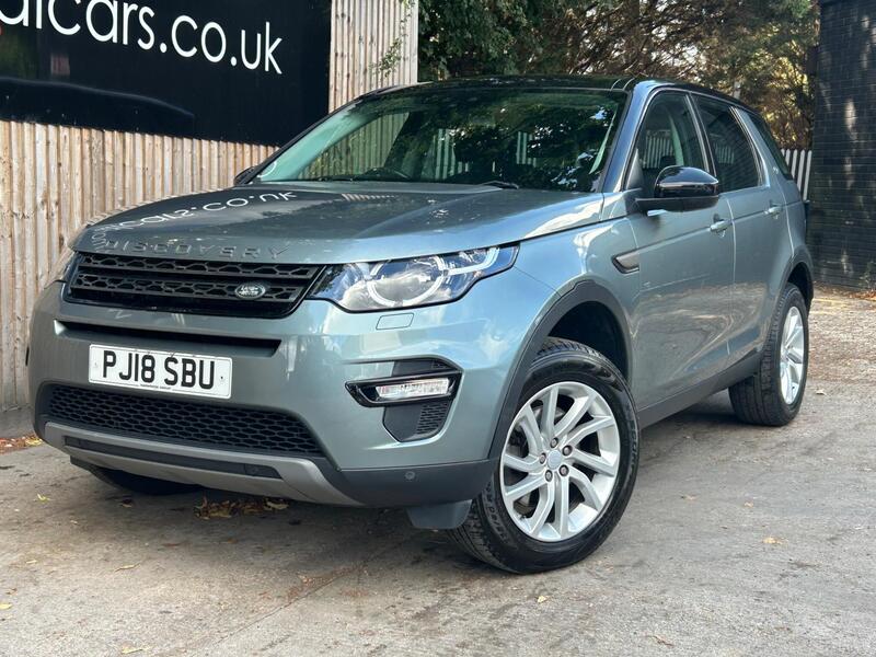 Land Rover Discovery Sport view 7