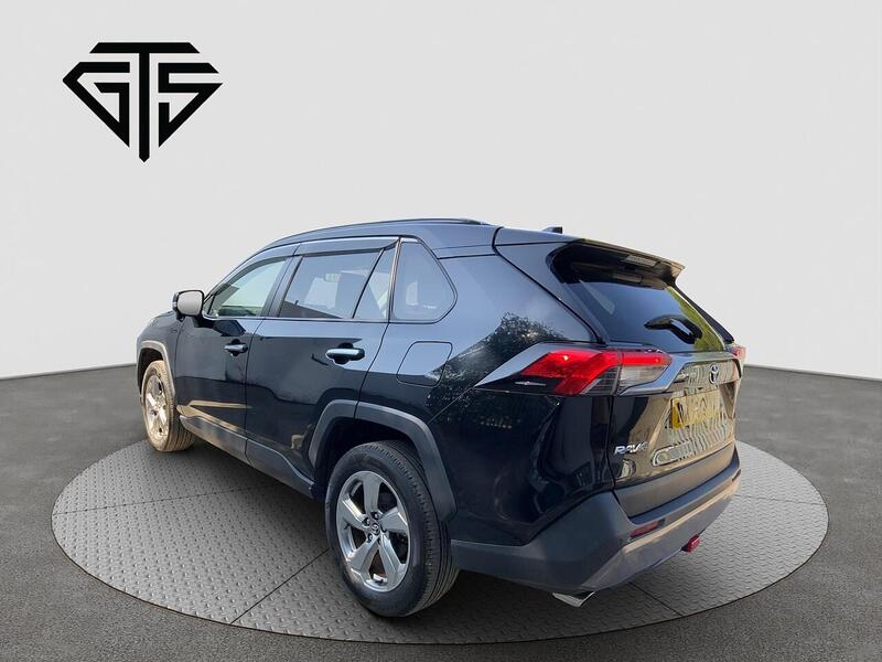 Toyota RAV4 view 5