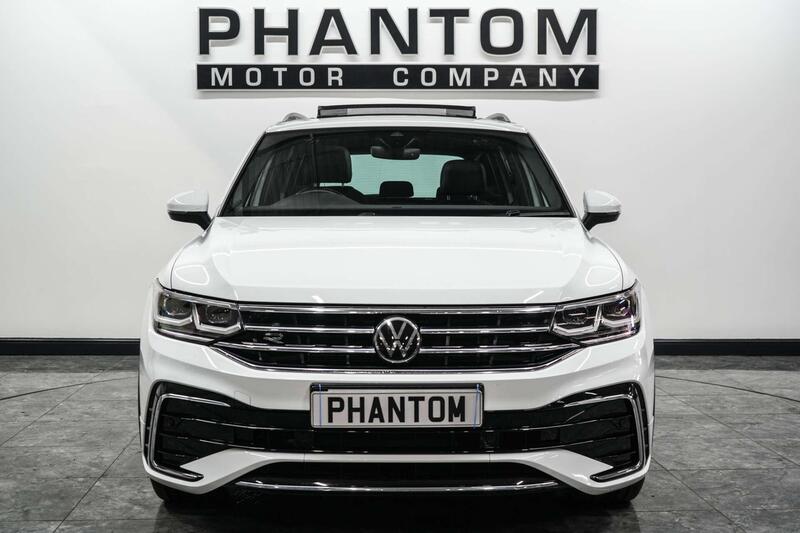 Volkswagen Tiguan view 2