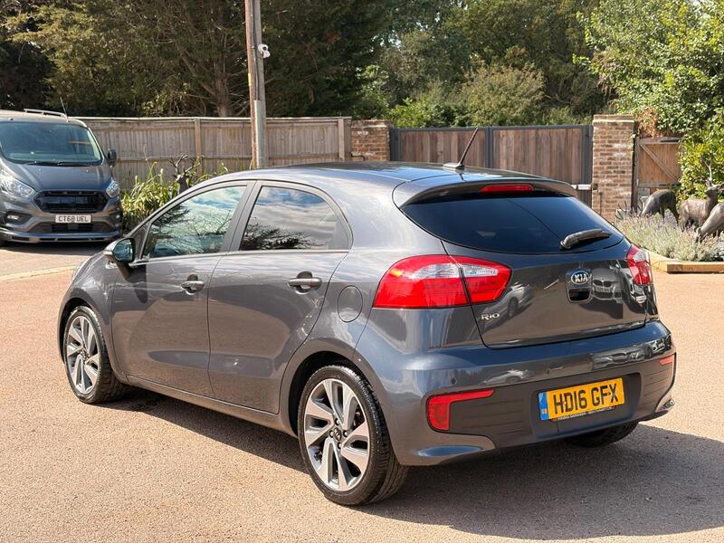 Kia Rio view 6