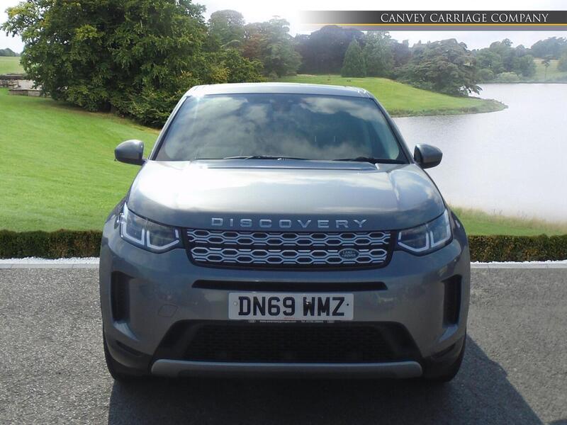 Land Rover Discovery Sport view 7