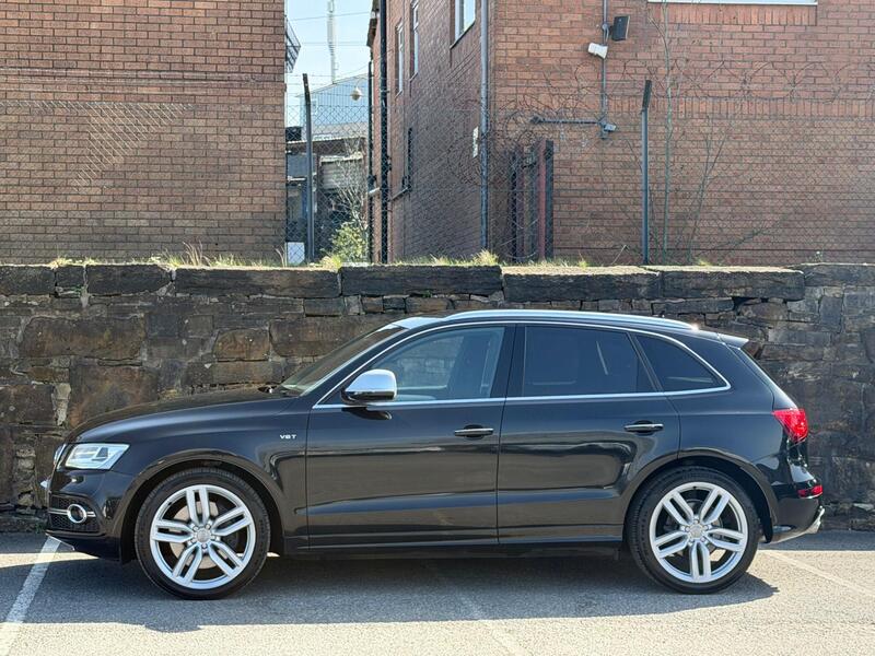 Audi Audi SQ5 view 4
