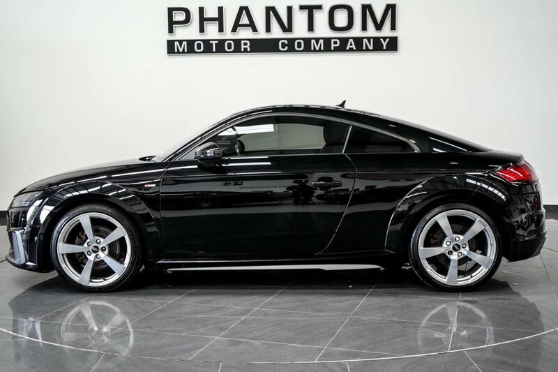 Audi TT view 3