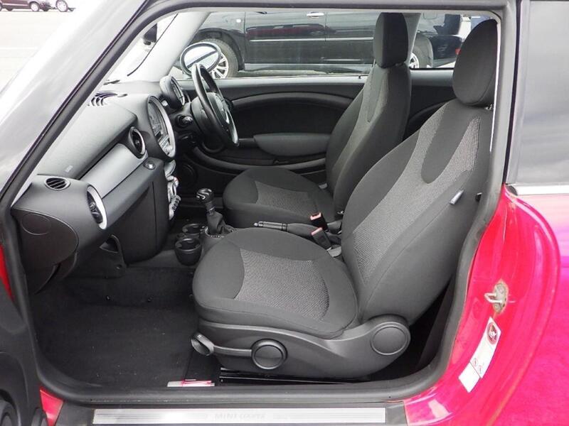 Mini Hatch view 3