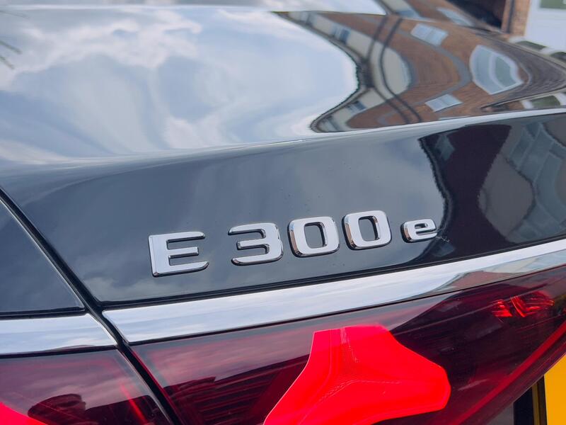 Mercedes-Benz E Class view 67