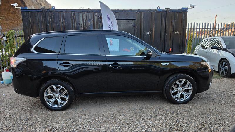 Mitsubishi Outlander 2.0h 12kWh GX4h CVT 4WD Euro 5 (s/s) 5dr thumbnail 7