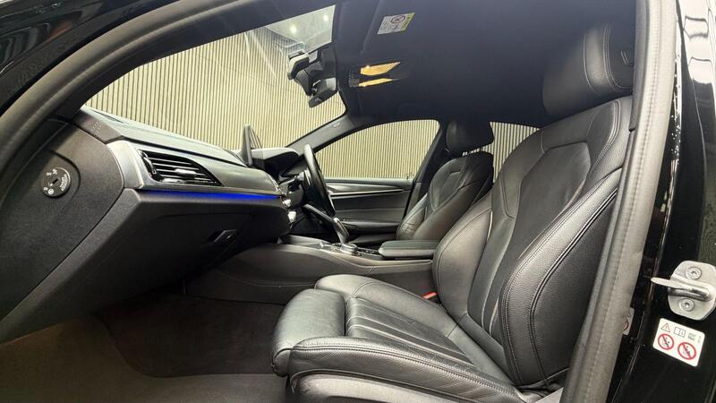 BMW 5 Series view 3