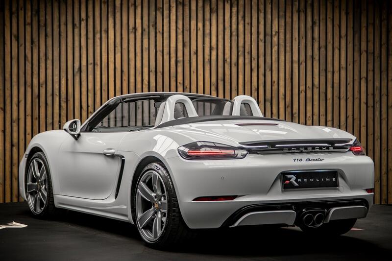 Porsche 718 Boxster view 3