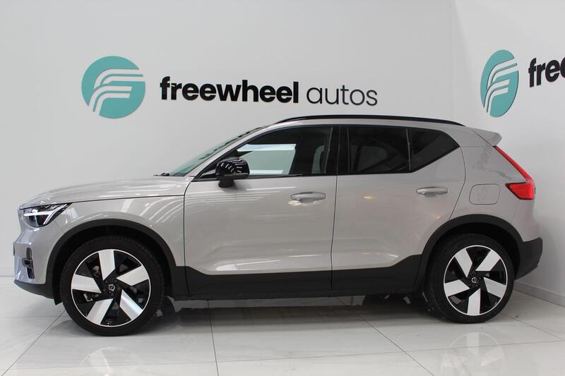 2023 Volvo XC40 in Silver — image 21 of 73