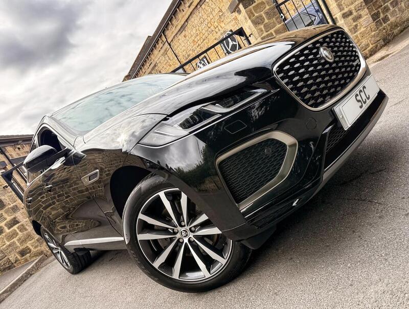 Jaguar F-Pace view 3
