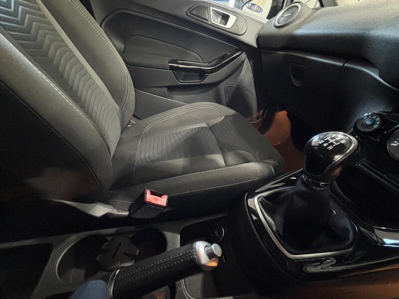 Aaa5ad2e2cf246cbb4a5085f3f4a5219