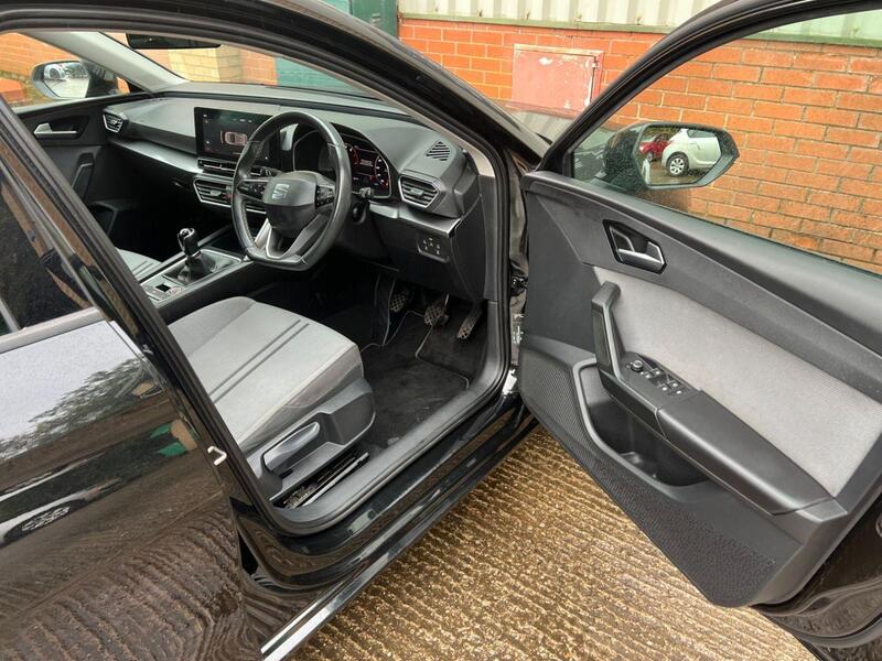 Seat Leon view 7