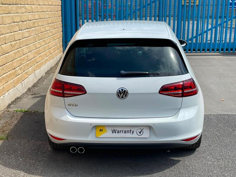 Volkswagen Golf view 6