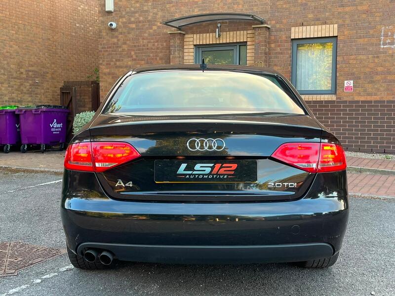 Audi A4 view 5
