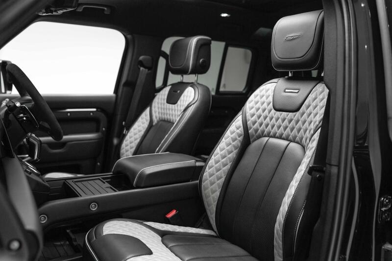 Land Rover Defender view 3