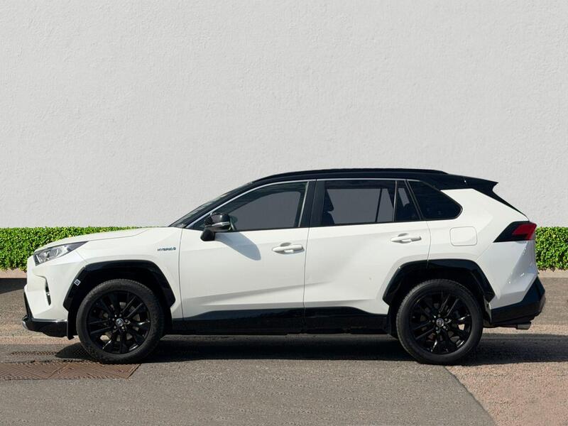 Toyota Rav4 view 4