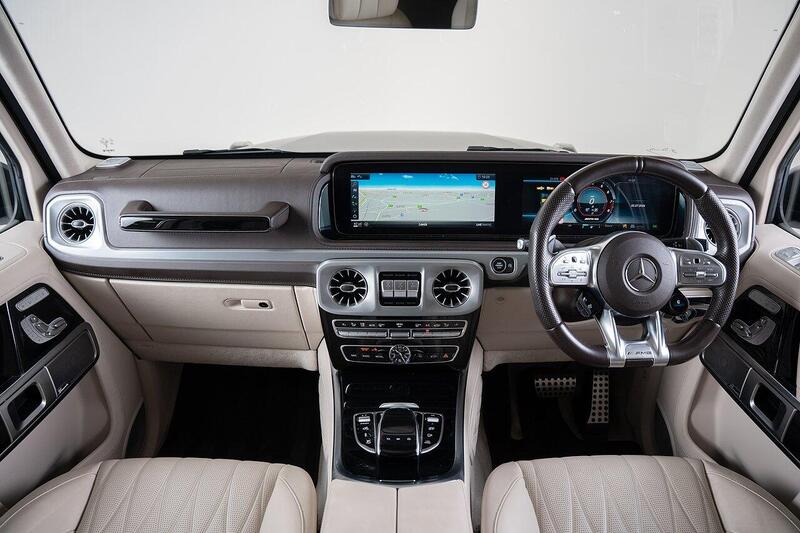 Mercedes-Benz G-Class view 4