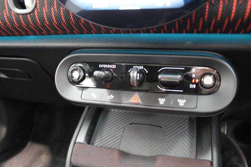 2024 MINI Electric Countryman in White — image 27 of 90