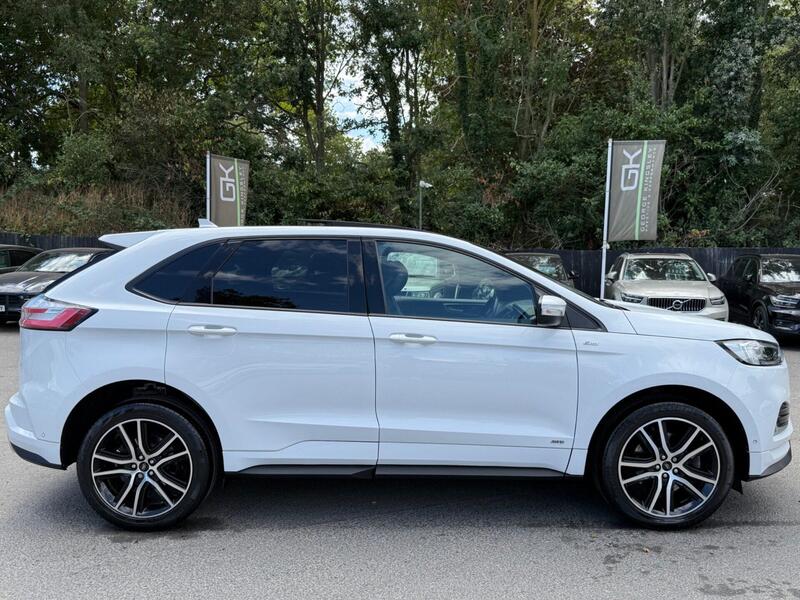 Ford Edge view 5