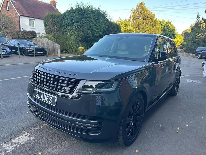 Land Rover Range Rover view 2