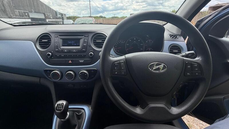 2016 Hyundai i10 — photo 11