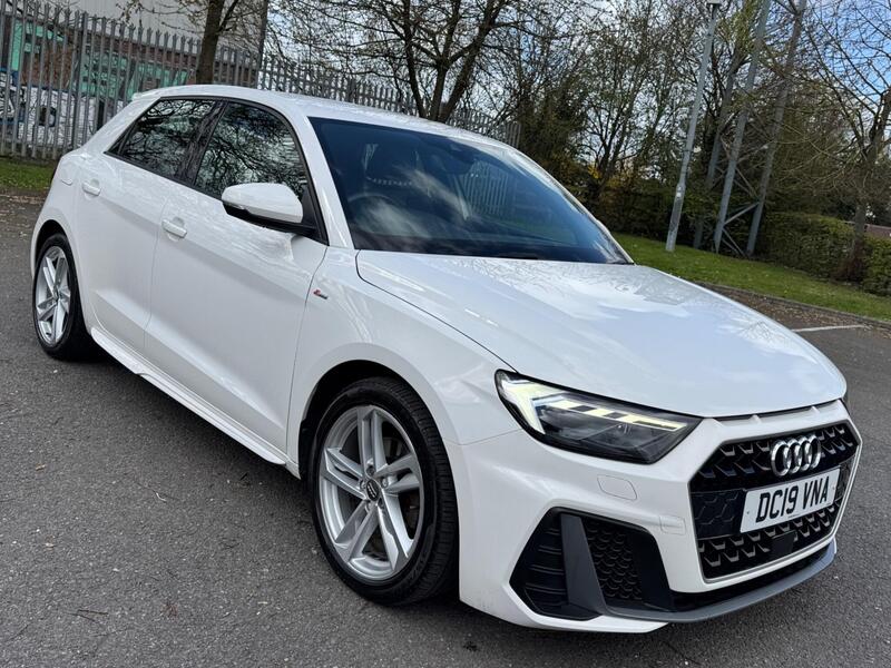 Audi A1 view 2
