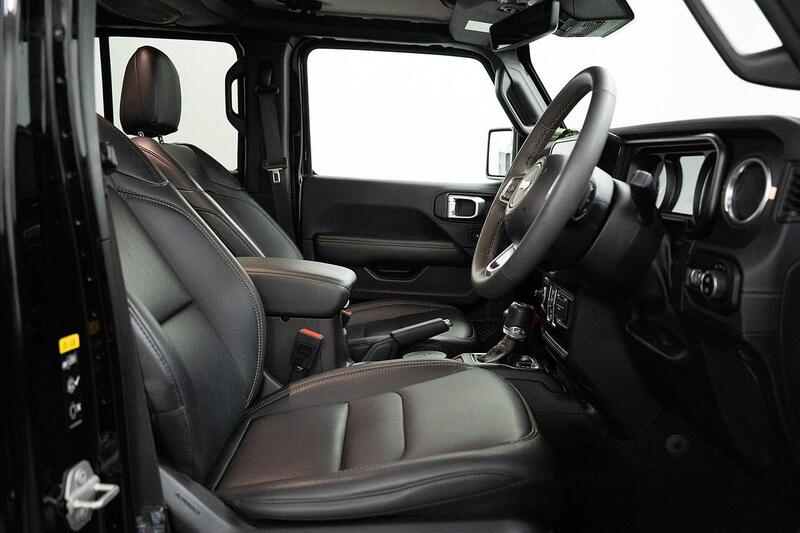 Jeep Wrangler view 4