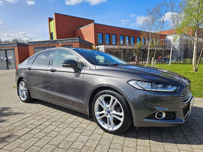 Ford Mondeo view 5