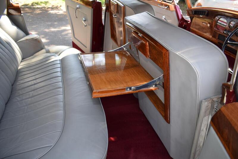 Rolls-Royce Silver Cloud view 4