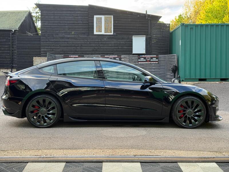 2021 Tesla Model 3 - exterior