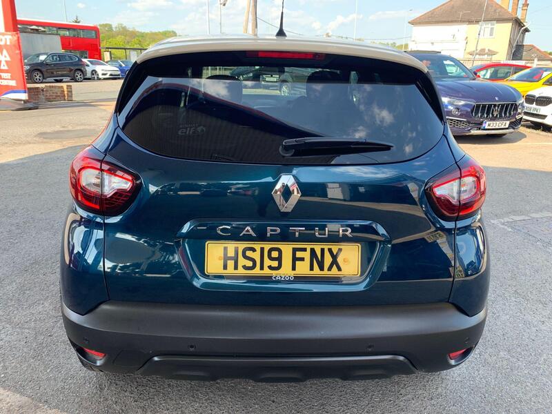 Renault Captur view 4