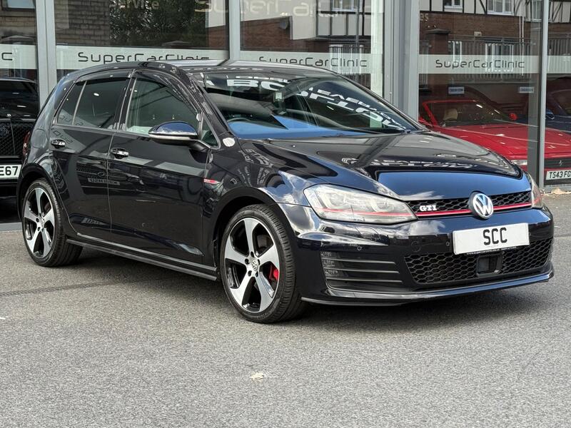 Volkswagen Golf view 3