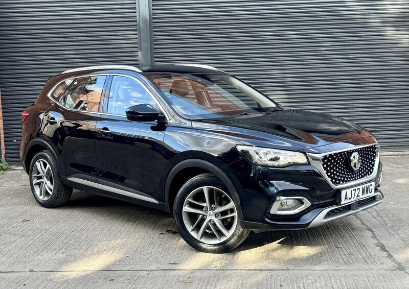 MG MG HS — photo 1