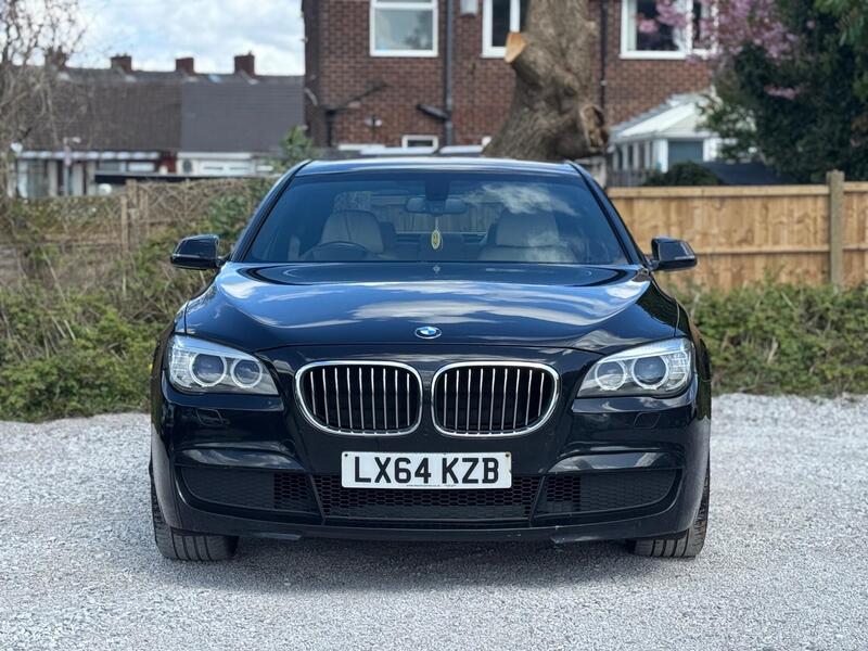BMW 7 Series view 4