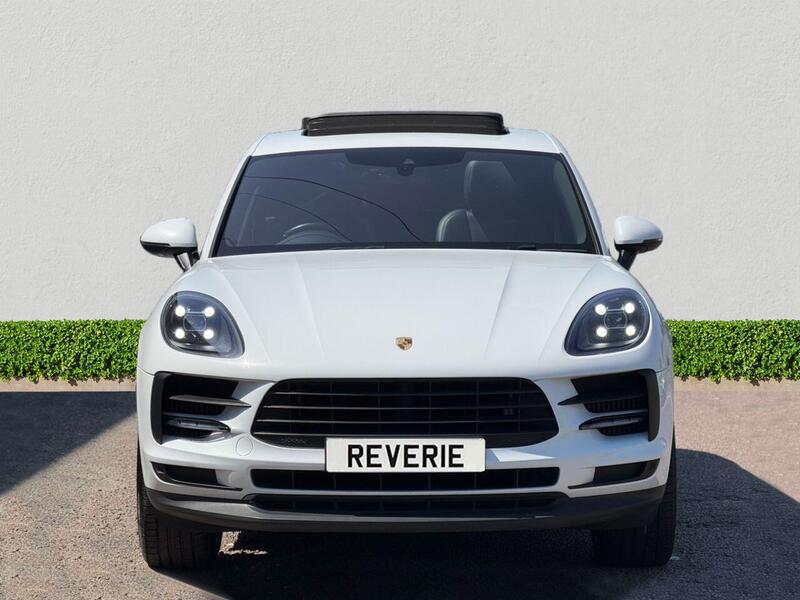 Porsche Macan view 2