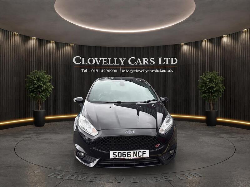 Ford Fiesta view 3