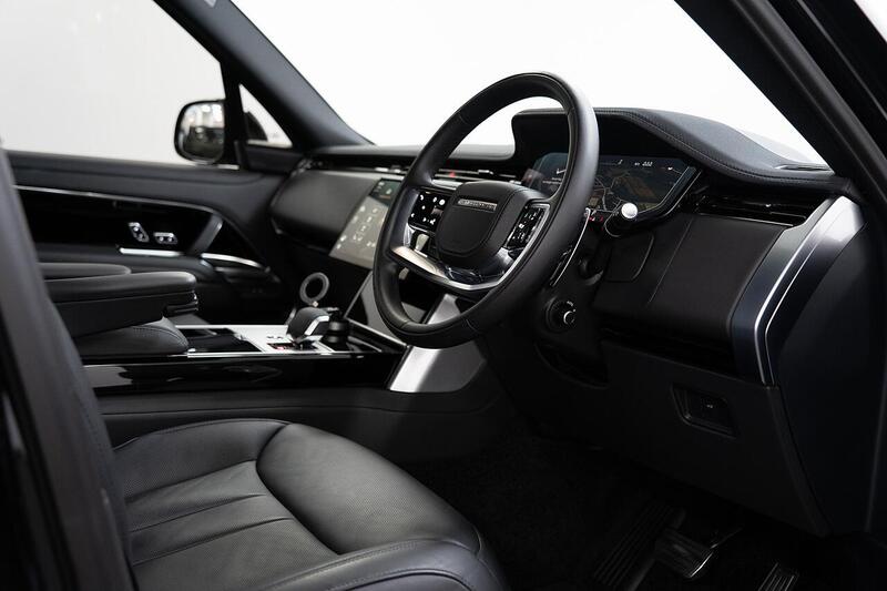 Land Rover Range Rover view 4