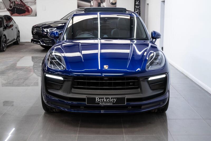 Porsche Macan view 2