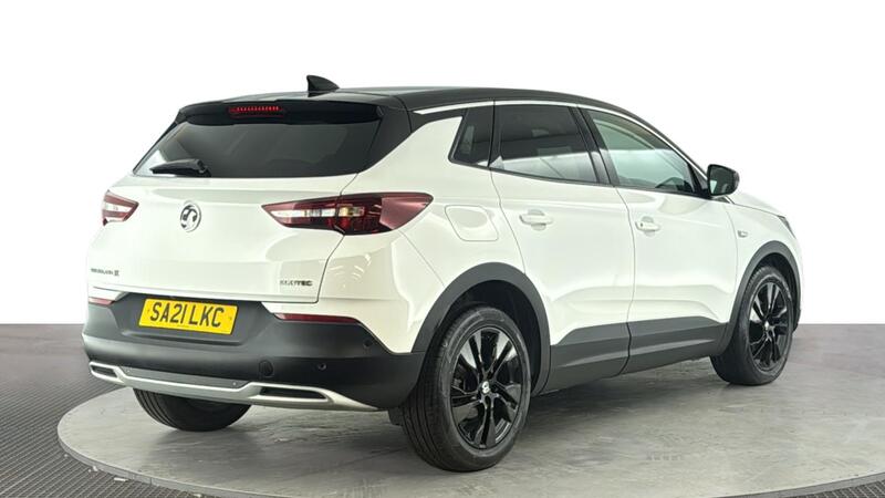 Vauxhall Grandland X view 4