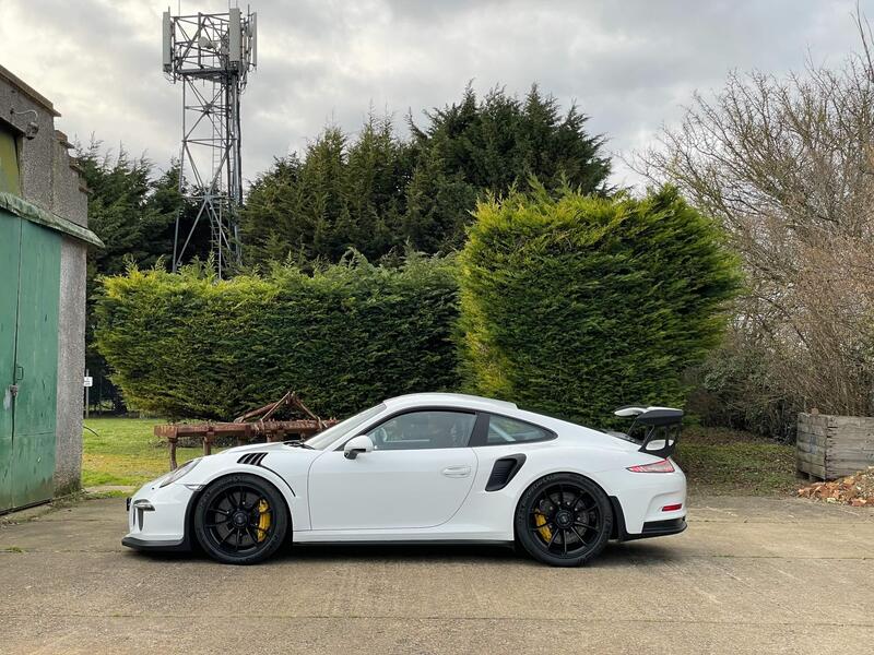Porsche 911 view 73
