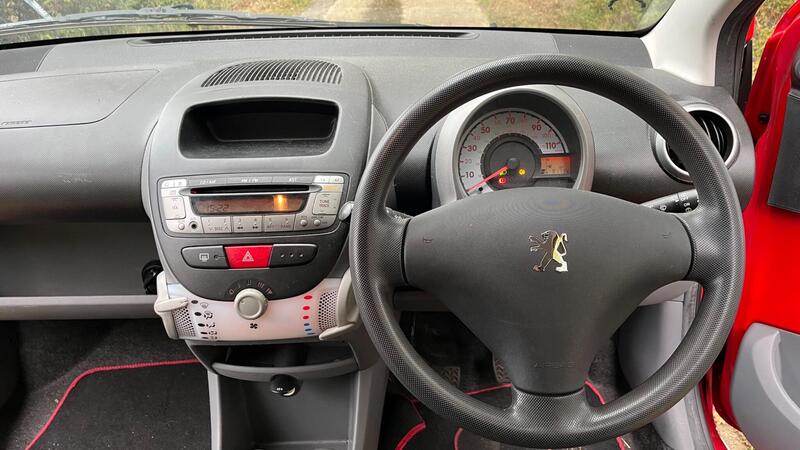 2009 Peugeot 107 — photo 23