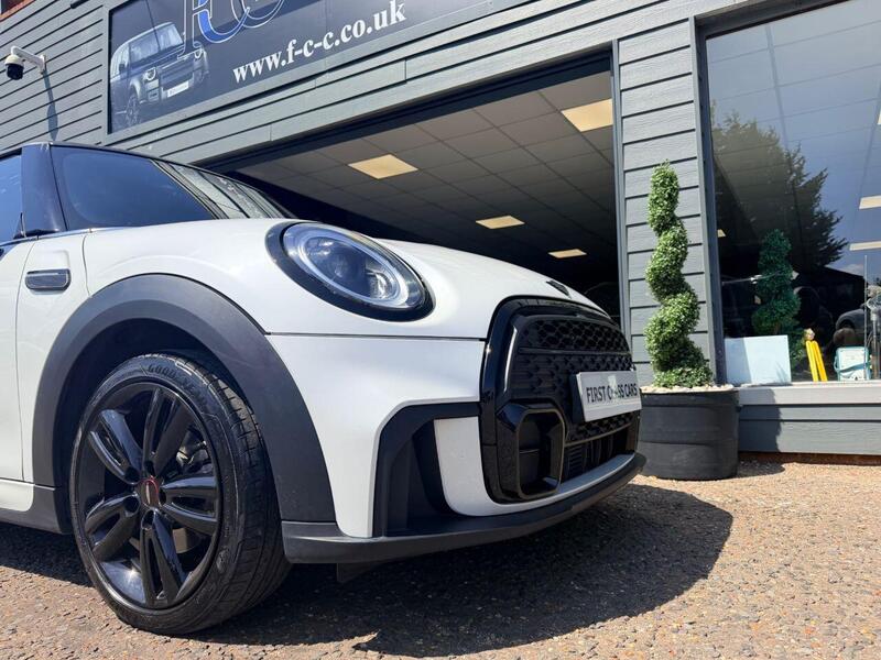 Mini Cooper view 7