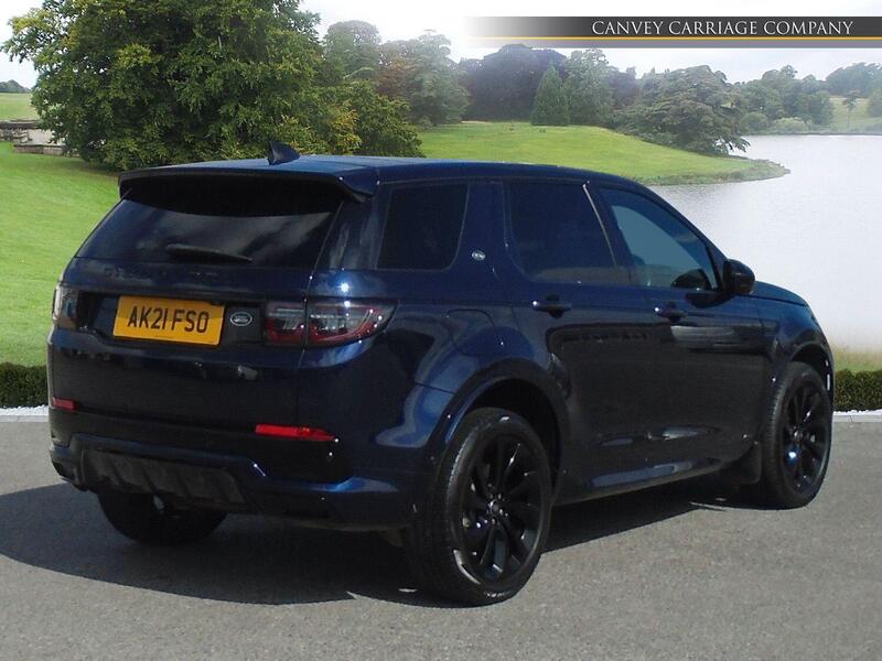 Land Rover Discovery Sport view 3