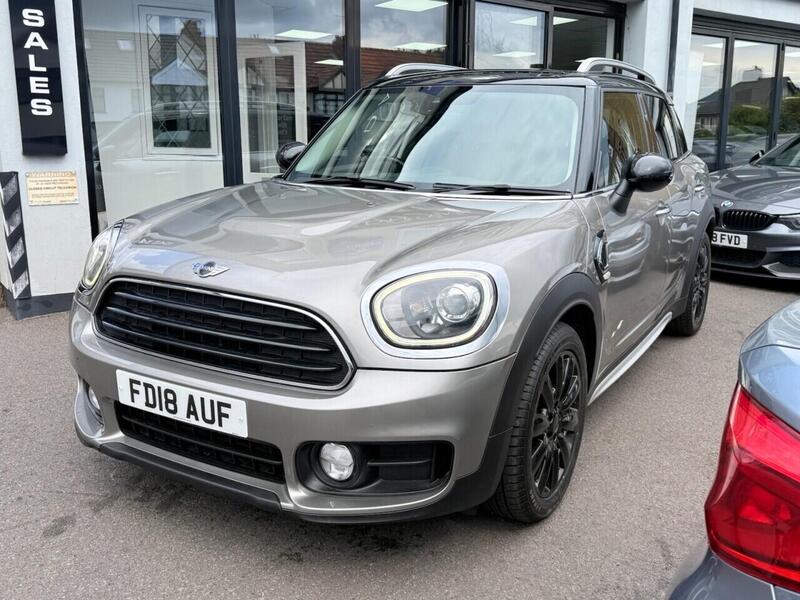 MINI Countryman view 3