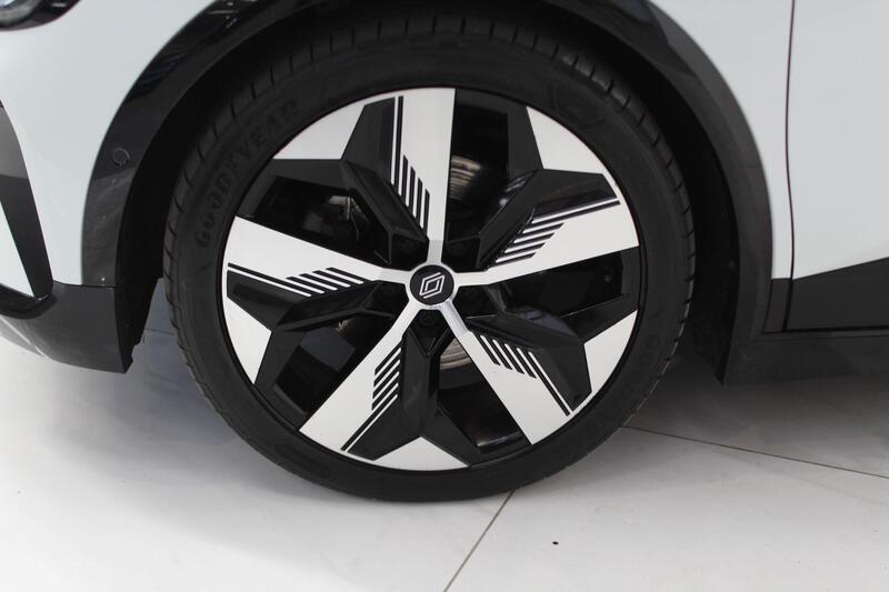 2023 Renault Megane E-Tech in White — image 9 of 83