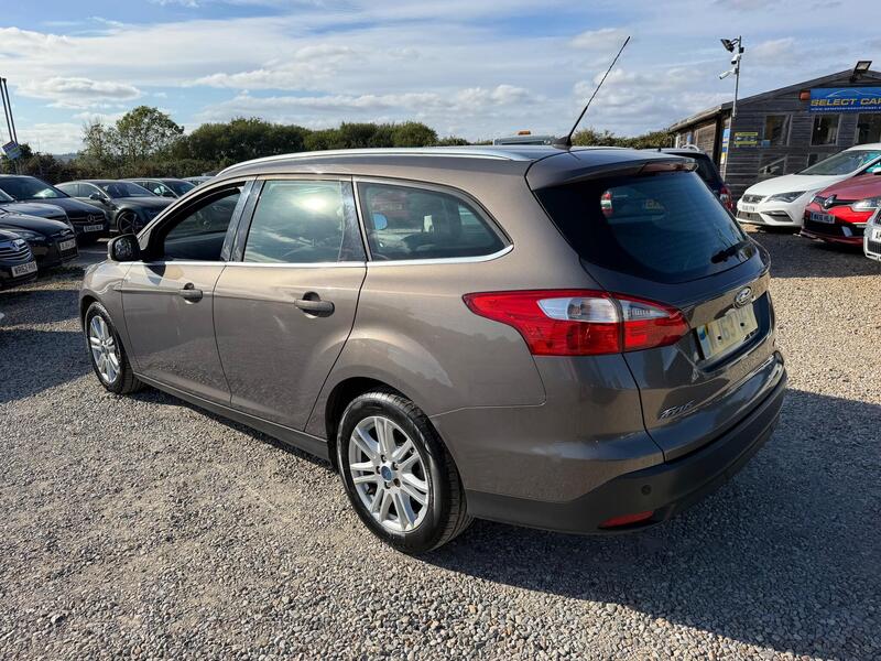 Ford Focus view 7